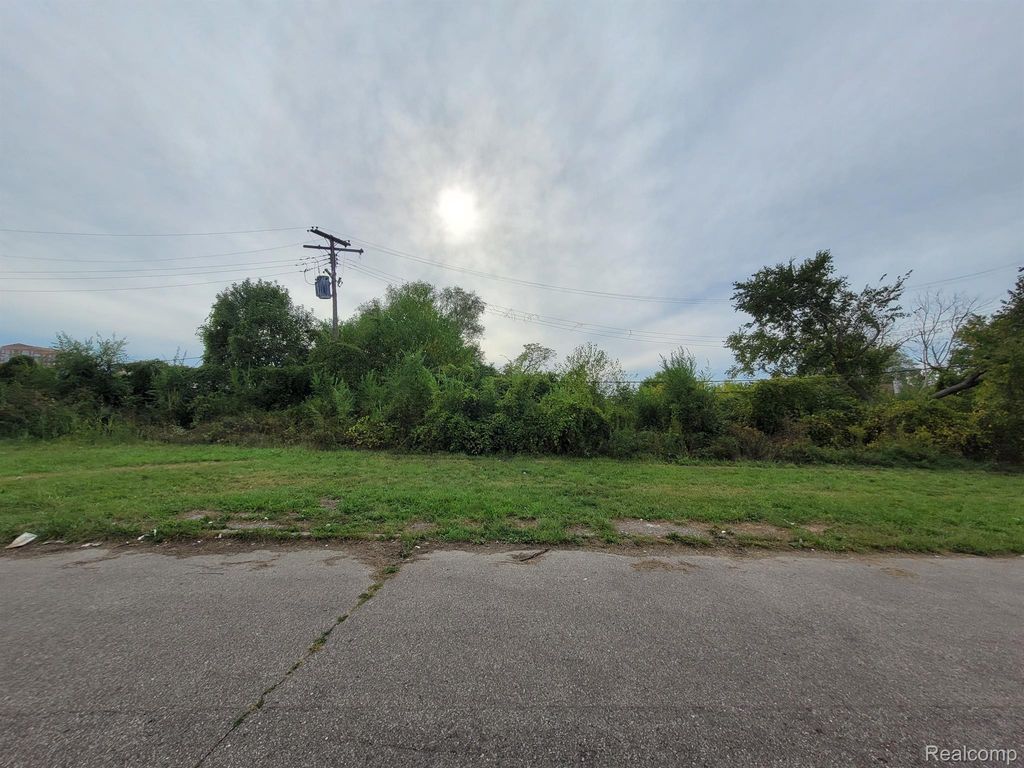471 Jefferson, Detroit city