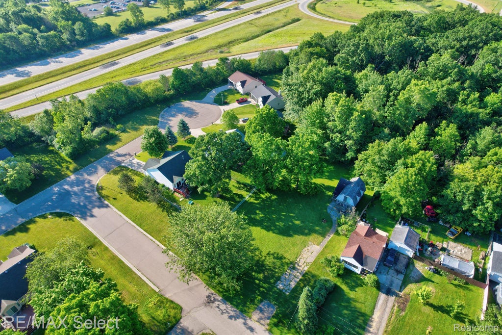 1226 Harding Dr, Grand Blanc charter township