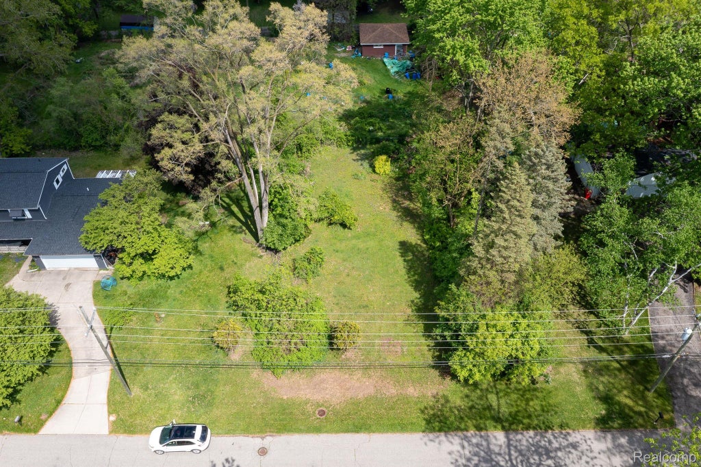 Vl Russell St, Southfield city