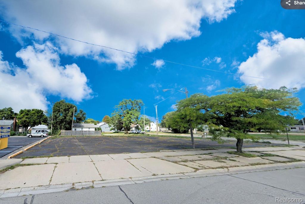 Lot 398 Dix Highway, Lincoln Park city