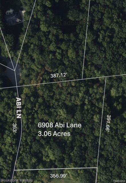 6908 Abi Lane, Salem township