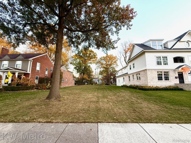 1825 Northwood Blvd. Boulevard, Royal Oak city