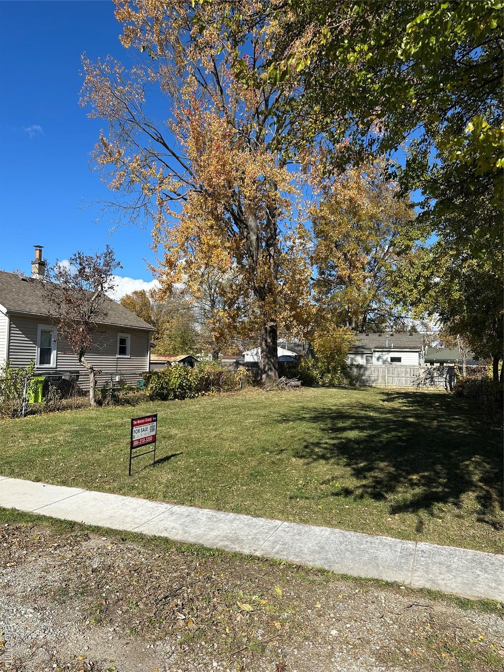 21189 Abrahm Street, Clinton charter township