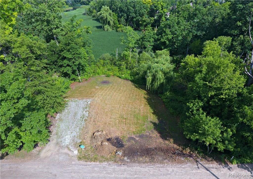 Oak Knoll, Brighton township