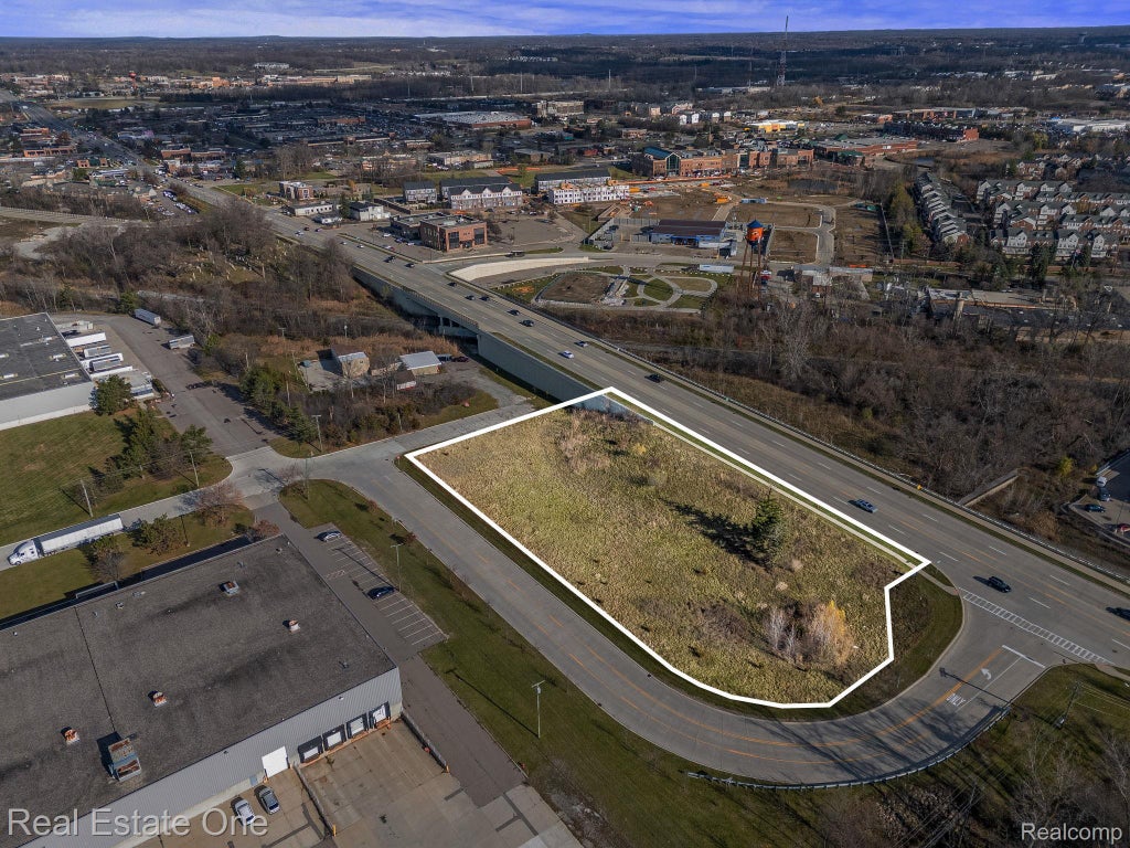 25125 Novi Road, Novi city