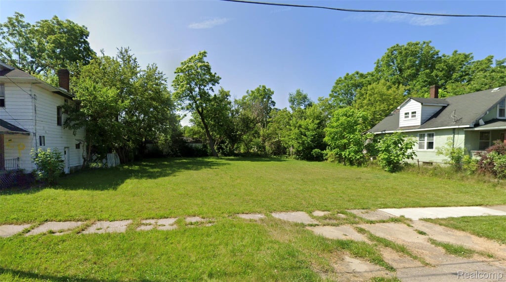 902 Addison Street, Flint city