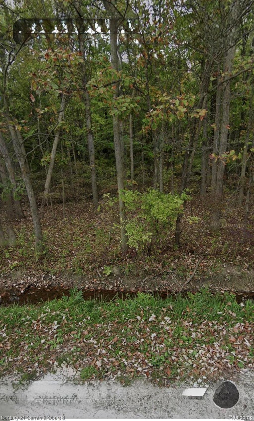 24661 28 Mile Road, Ray township