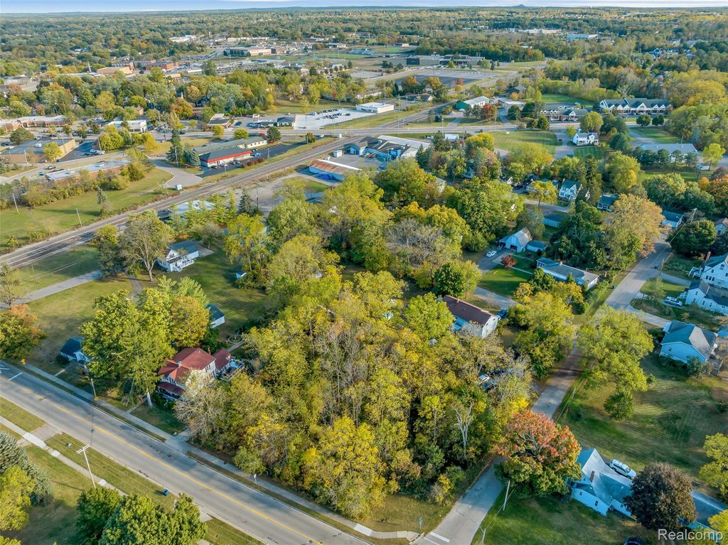 329 Reid Road, Grand Blanc city
