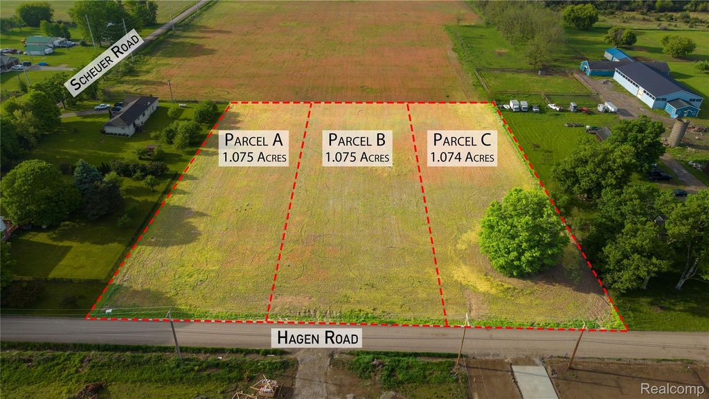 27605 Hagen Road, Chesterfield township