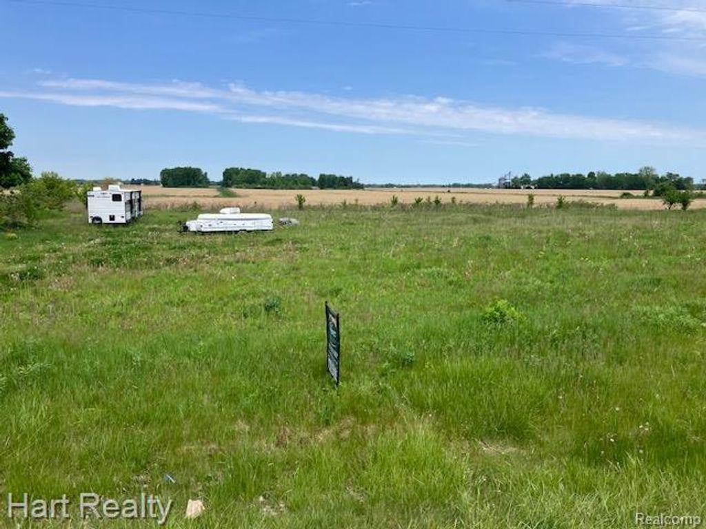 6954 Sanilac Road, Lamotte township