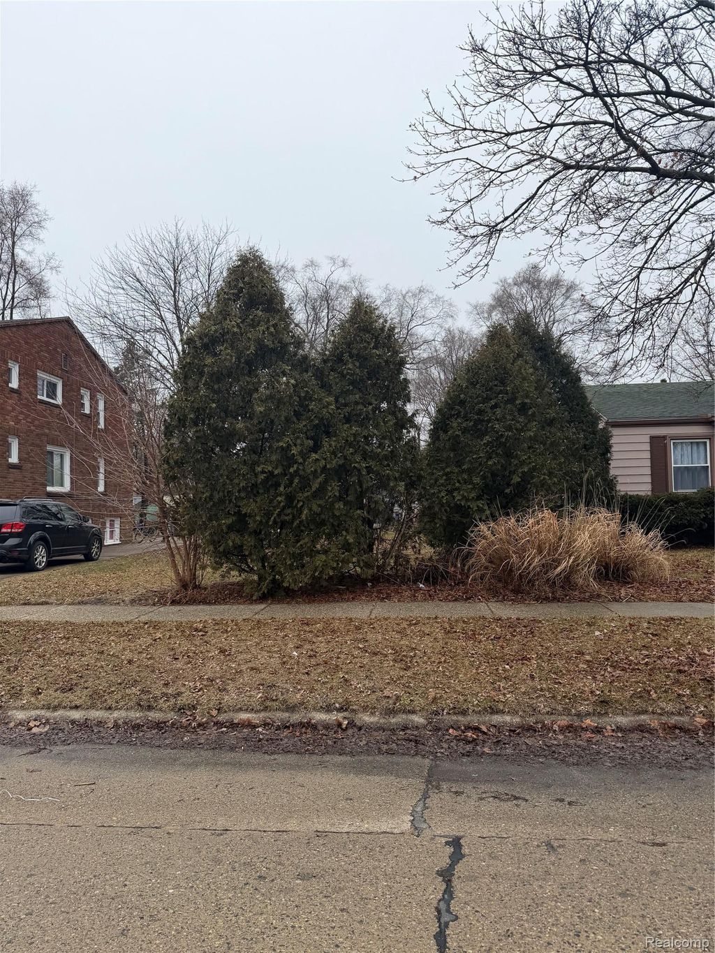 Lot #34 E Madge, Hazel Park city