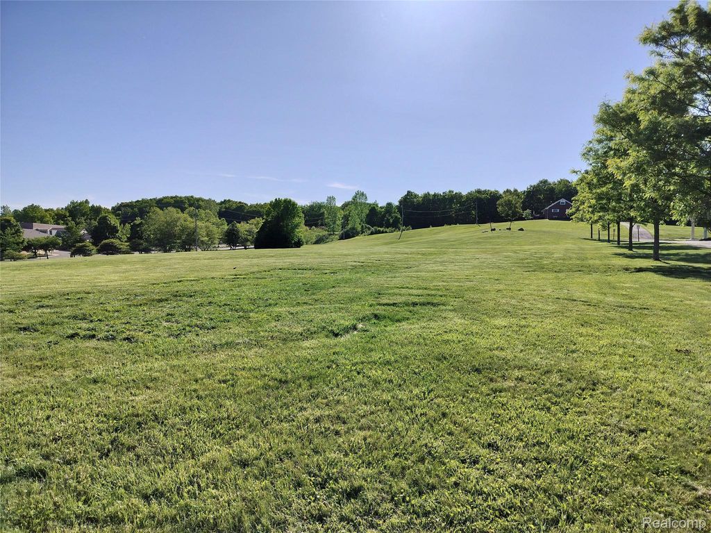 000 N Squirrel Road, Auburn Hills city