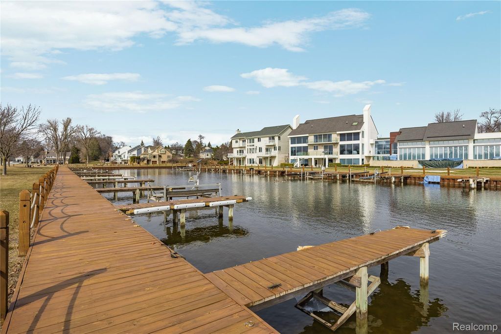 00 Forest Bay Drive, Waterford charter township