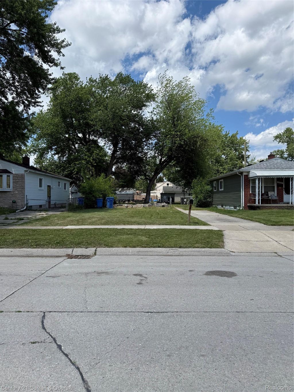 18720 Powers Avenue, Dearborn Heights city