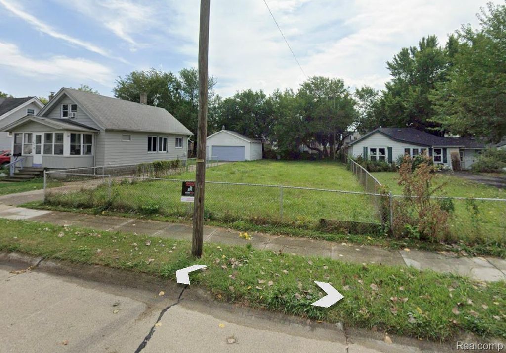 6736 Orchard Avenue, Warren city
