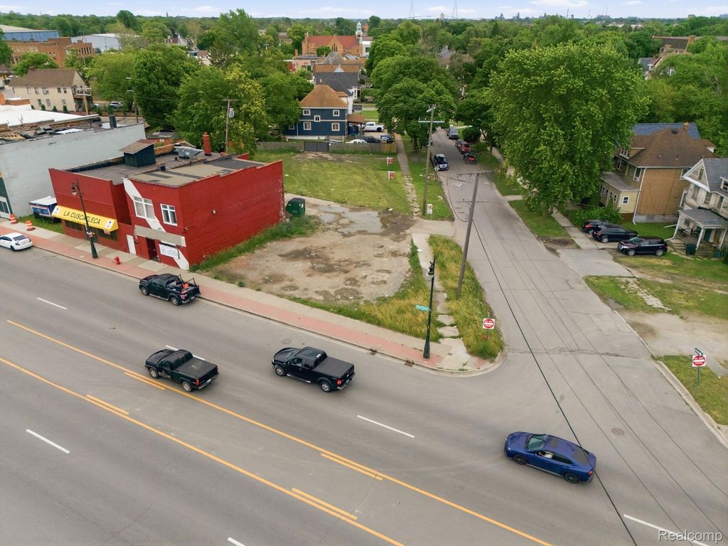 6355 Michigan Avenue, Detroit city