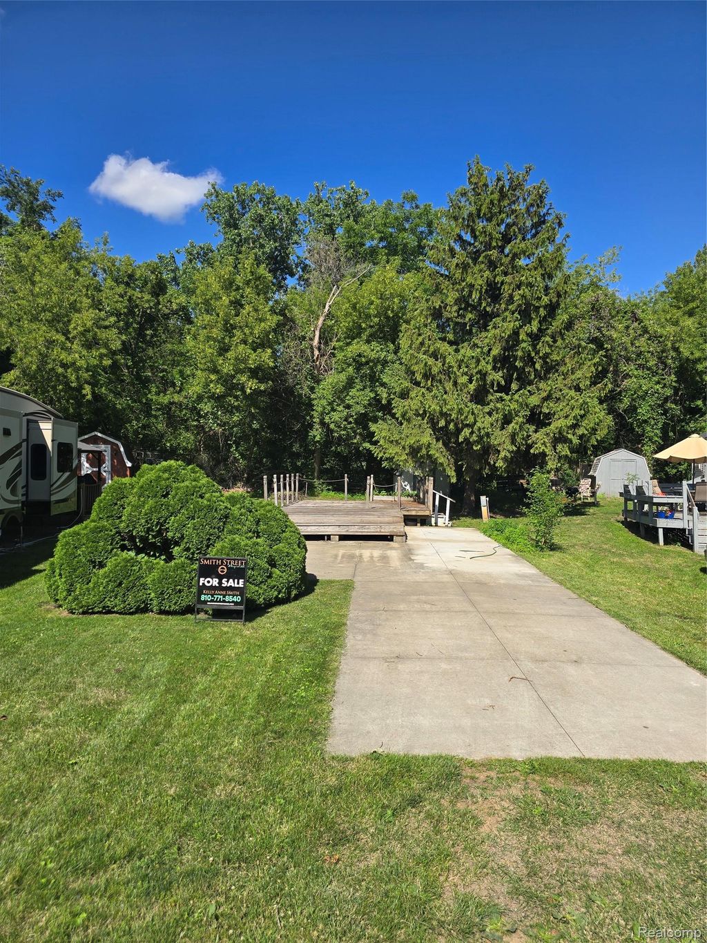 10001 Goodall, Vernon township