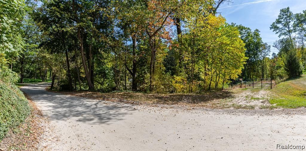 10516 Merrill Drive, Fenton city