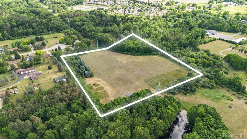1775 Farnsworth Road, Mayfield township