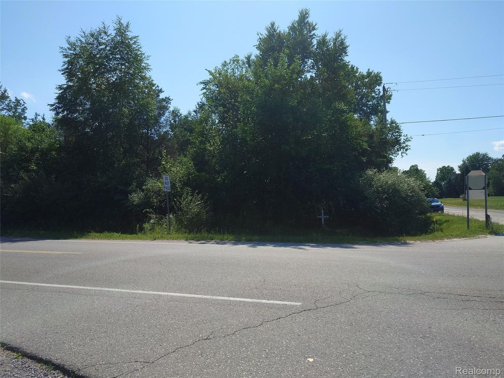 00 Fish Lake Road, Mayfield township