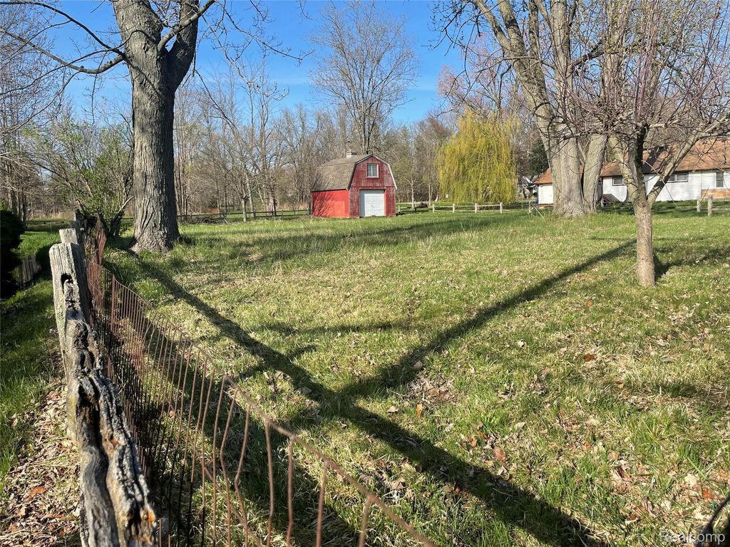 Lot 2 Elmhurst Drive, Genoa township