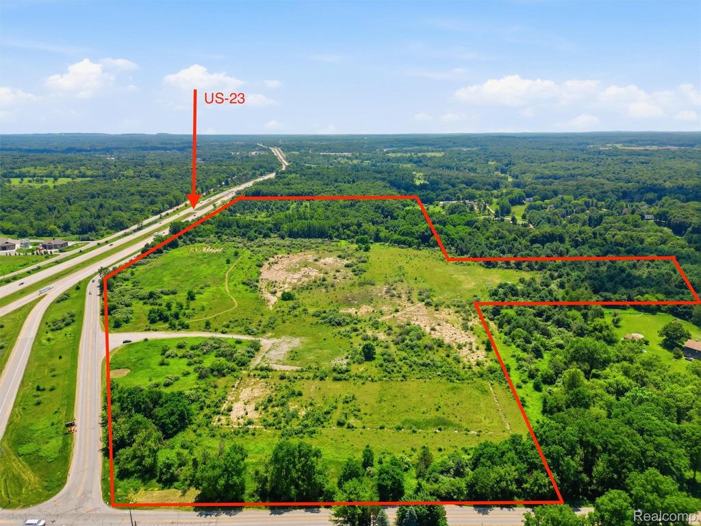 4975 Old Us 23, Hartland township