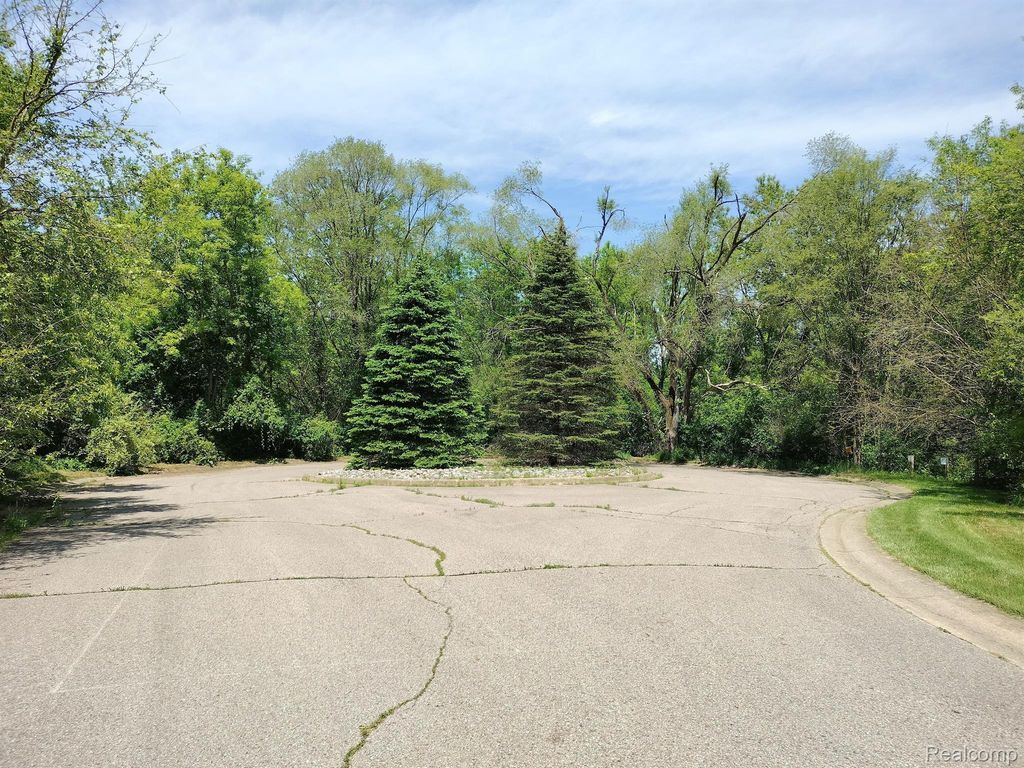 0000 Foal Boulevard, Commerce charter township