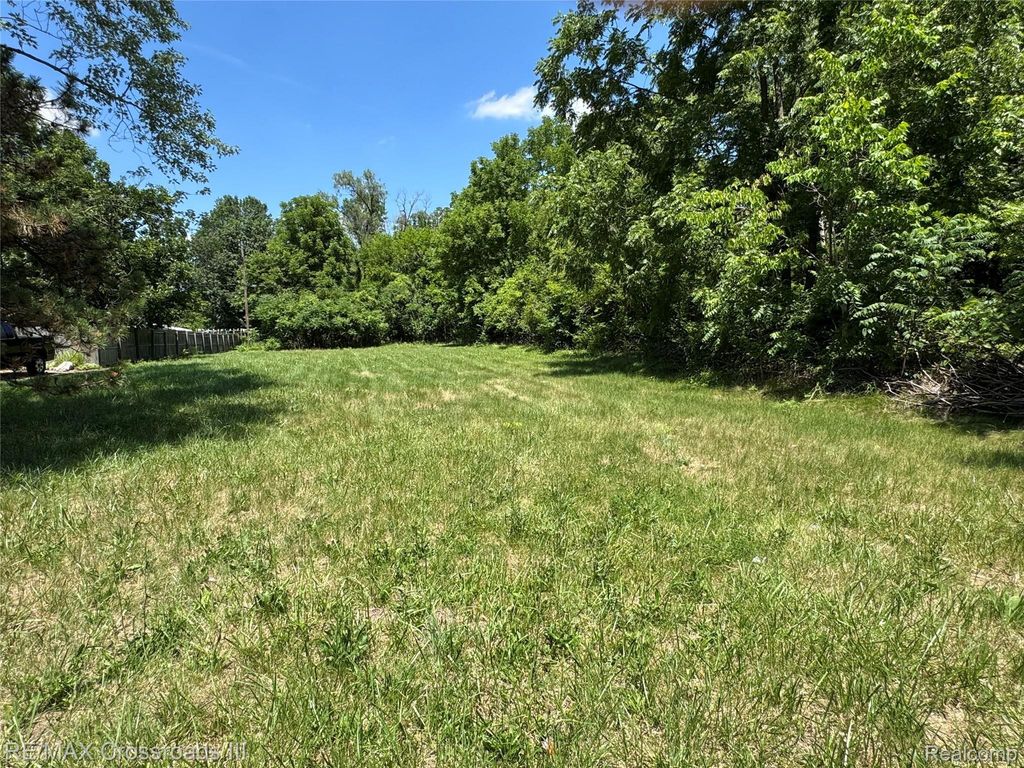 739 Savage Road, Belleville