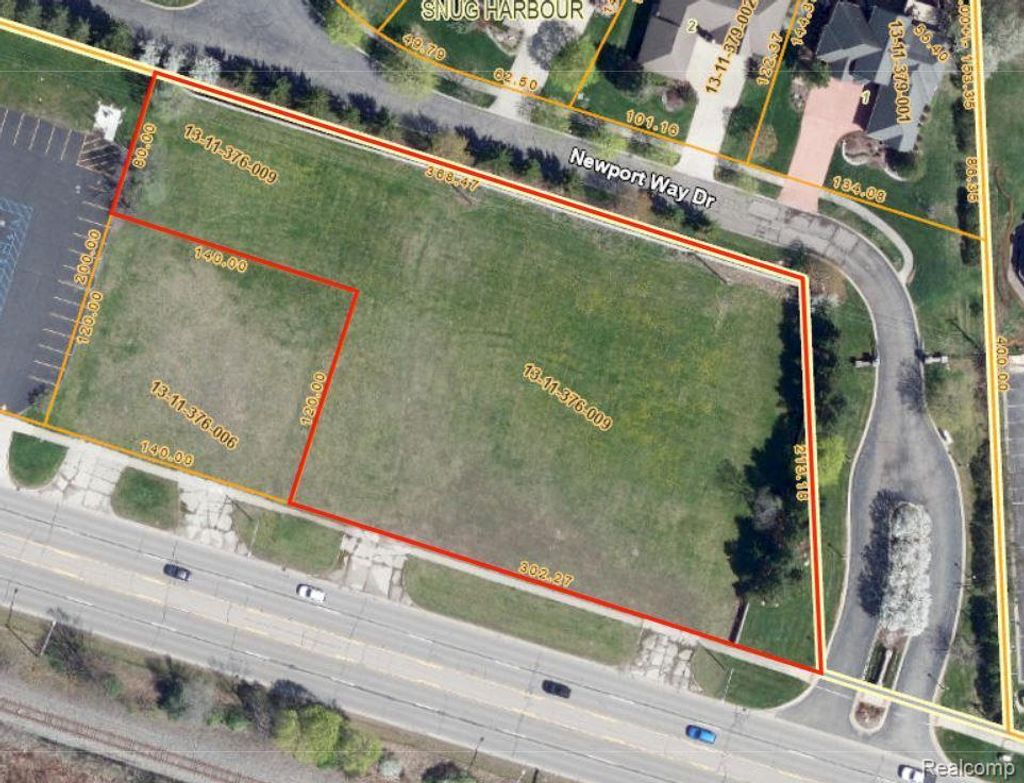 3726 Dixie Highway, Waterford charter township