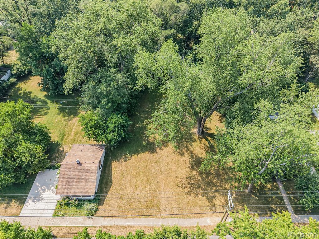 26747 Vassar Avenue, Redford charter township