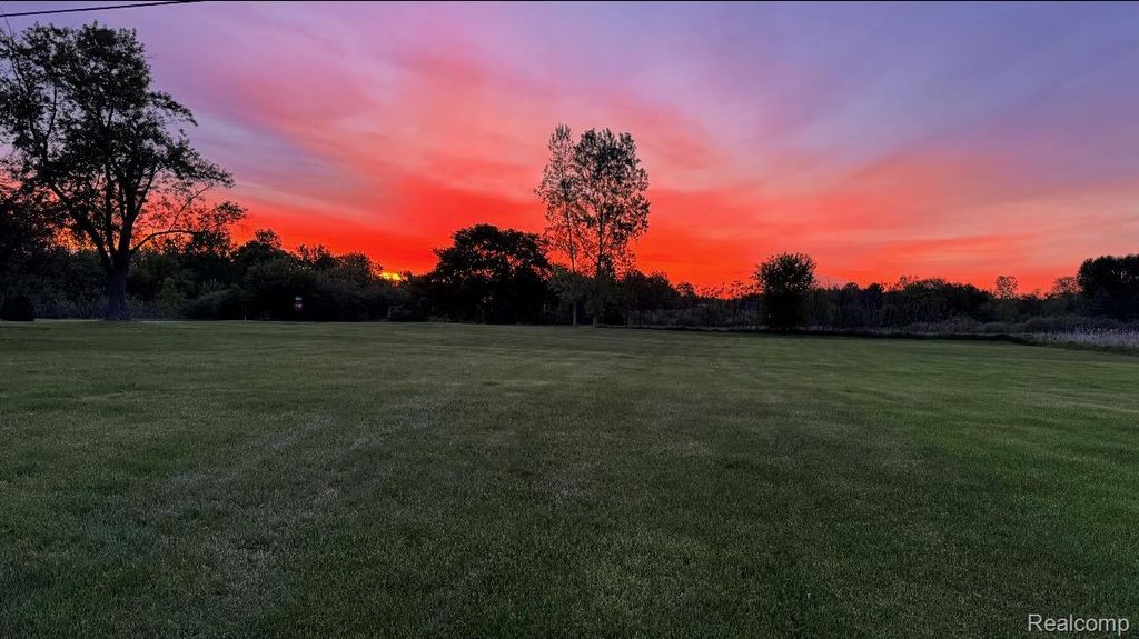 9507 Modena Farms, Salem township