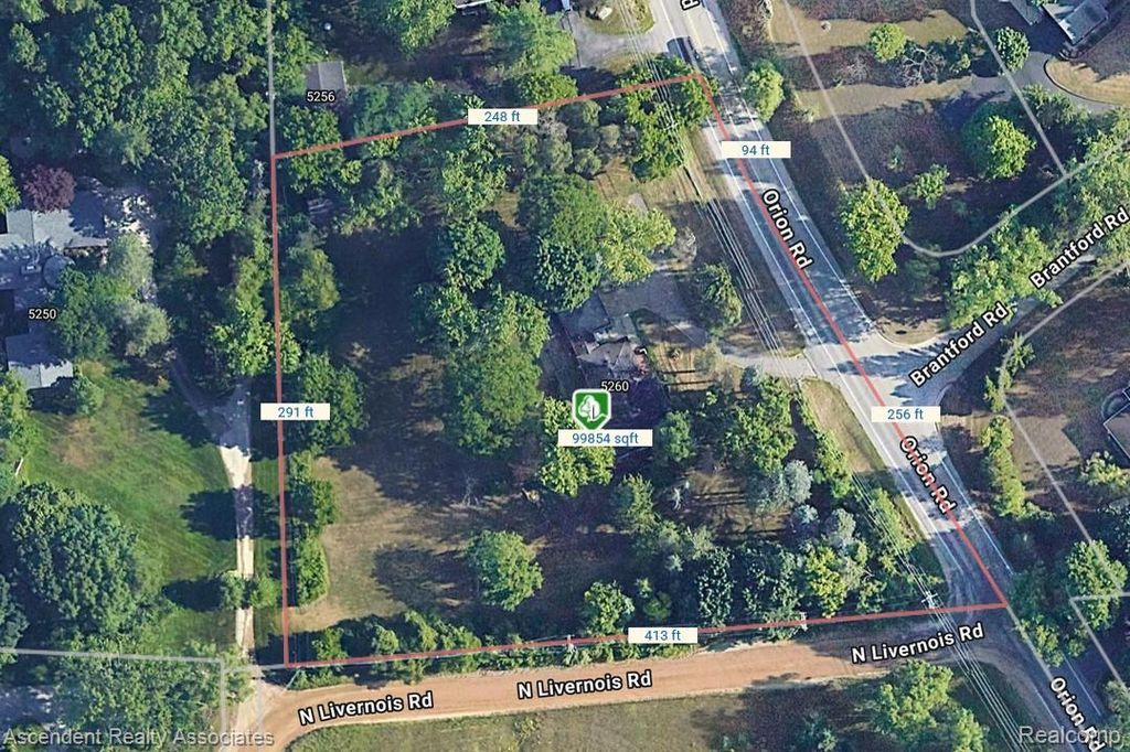 5260 Orion Road, Oakland charter township