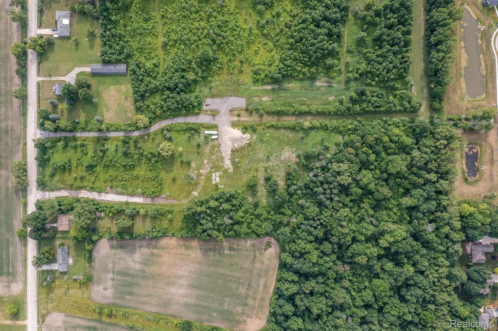 35191 31 Mile Road, Lenox township