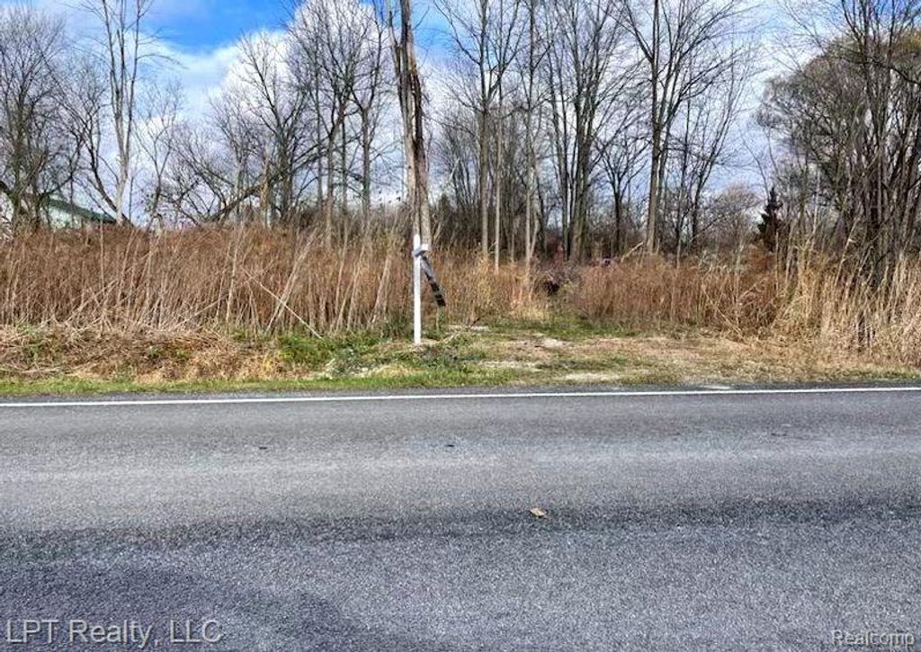 8870 Short Cut Road, Ira township