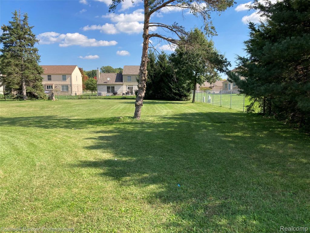 000 Dequindre Road, Sterling Heights