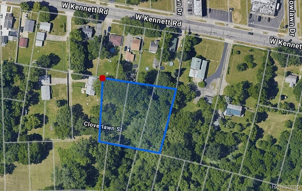 364 Lakeside Drive, Pontiac