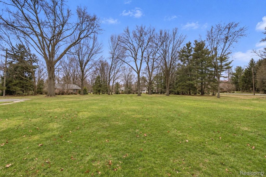6606 Vachon Court, Bloomfield charter township