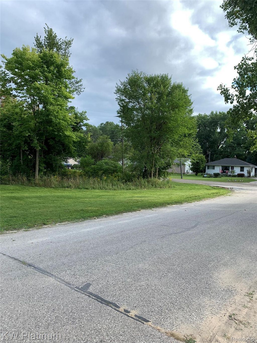 25891 Ballard Street, Harrison Township