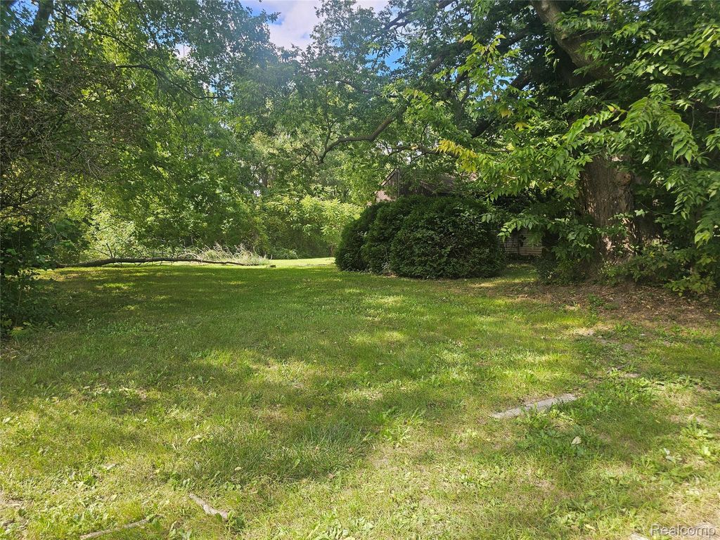 659 Boyd Street, Pontiac