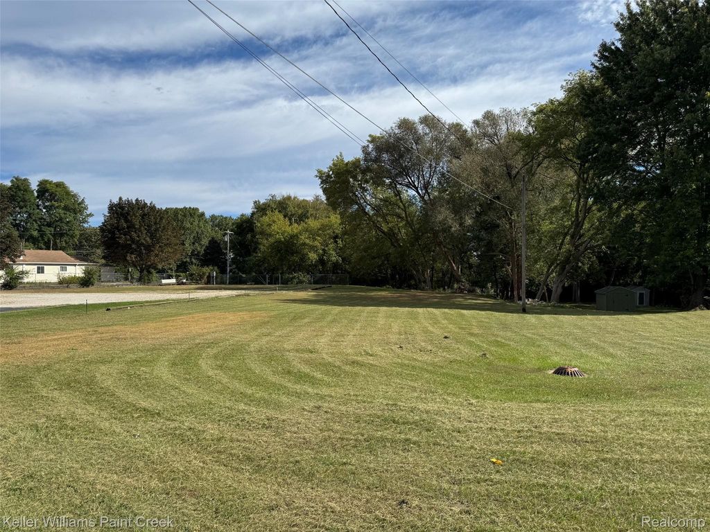 7200 Lakeshore Road, Lakeport