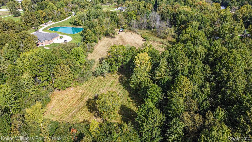 7699 Arnold Road, Fair Haven