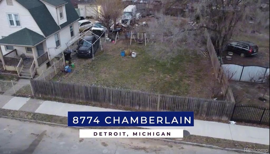 8774 Chamberlain Street, Detroit