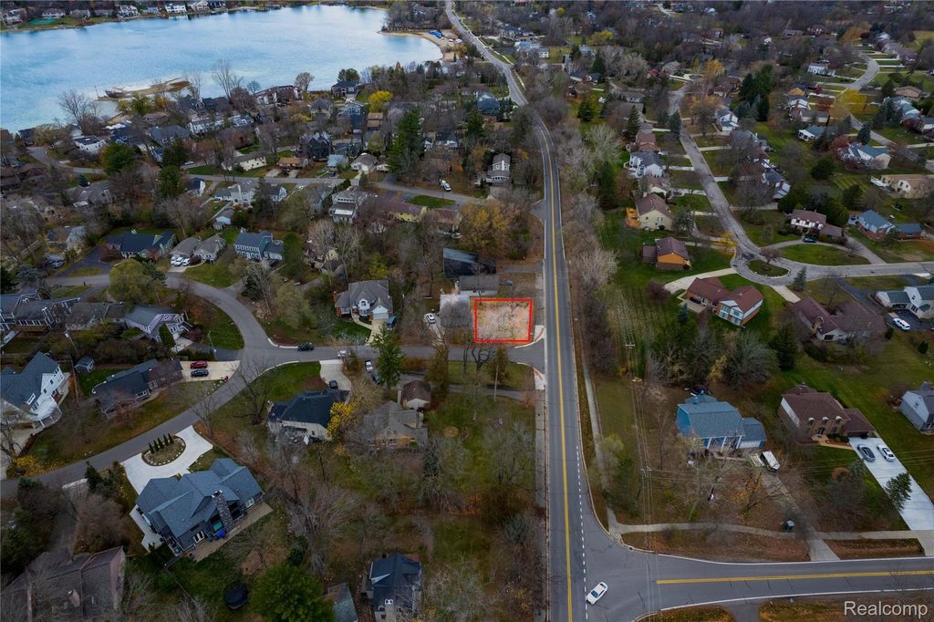 1469 Highmoor Way Lakeshire, Bloomfield Hills