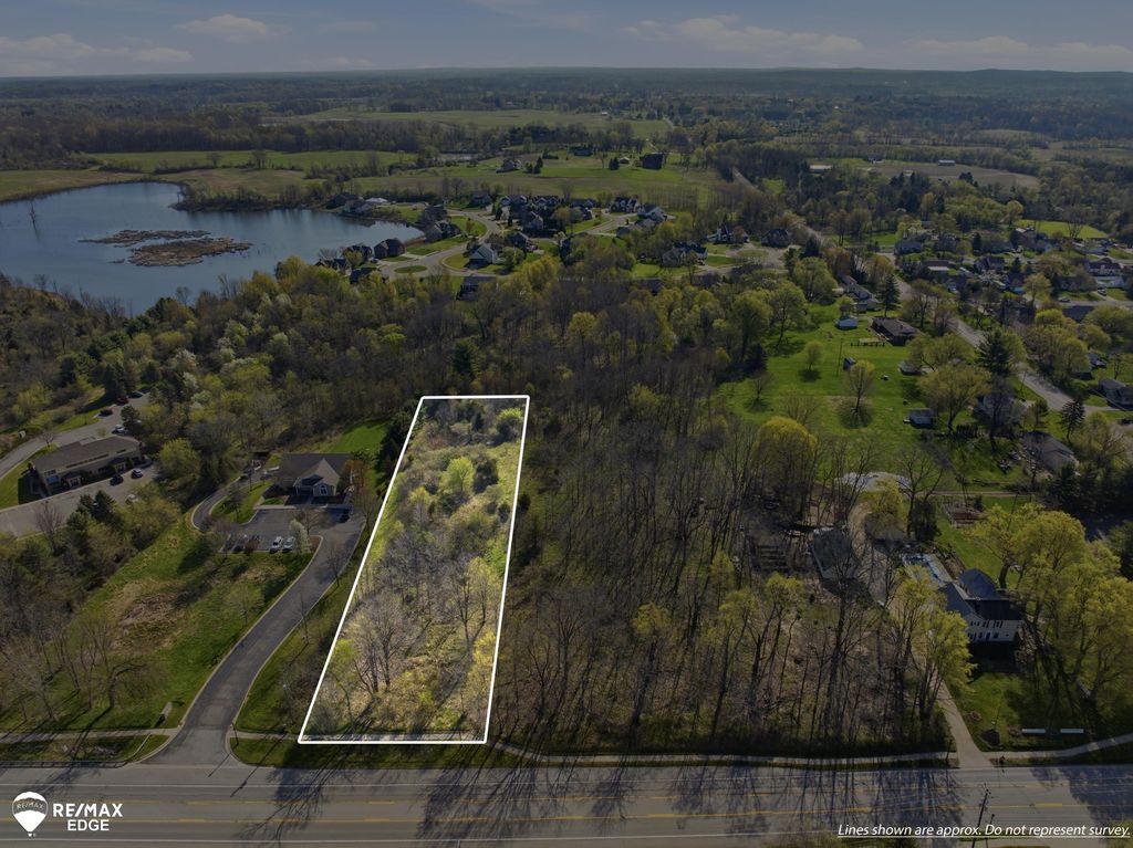 7499 S State Rd, Goodrich village