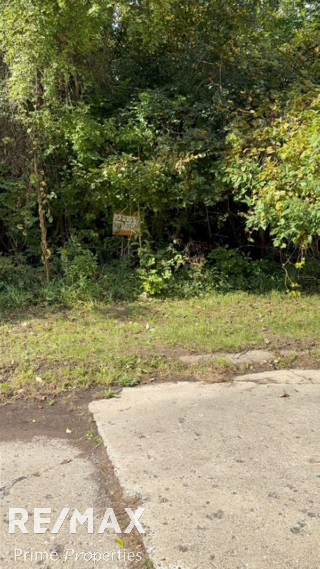 00 River Oaks Dr, Flint