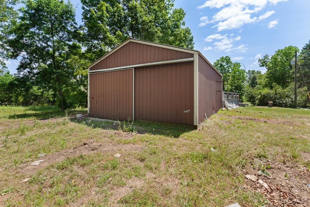 3533 Glen Hill Hwy, Rollin township