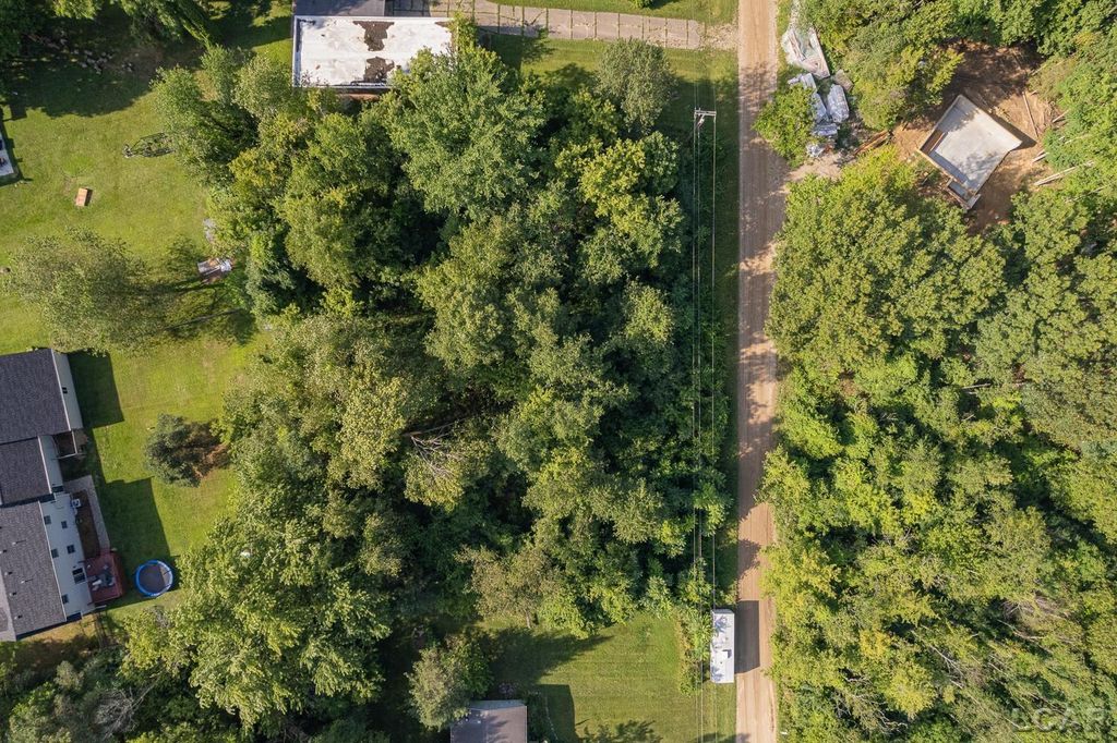 11630 Crystal Lake Dr, Somerset township