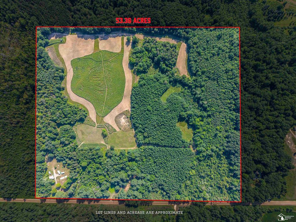 3850 N Clarwin Ave, Sherman township