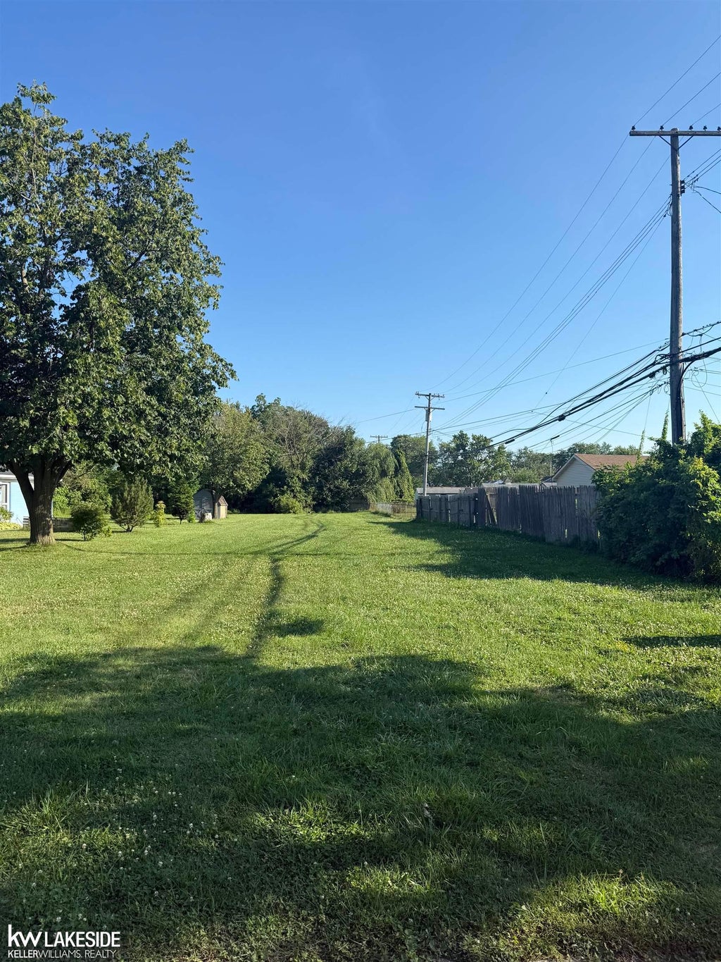 000 Petrie St, Roseville city