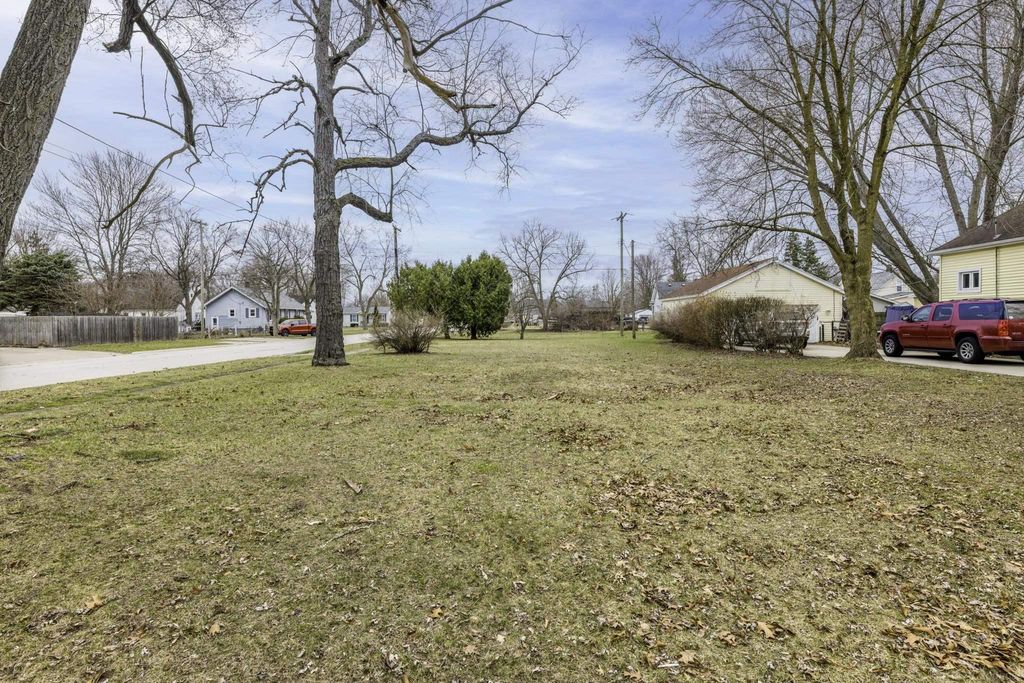 3104 South Boulevard Blvd, Port Huron city